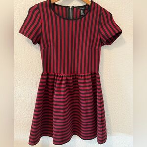 FOREVER 21 Striped Dress Size Small